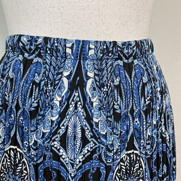 Sunny Leigh Woman Skirt Plus size 1X Blue Black Paisley Pleated Knee A Line Slim - Picture 4 of 11